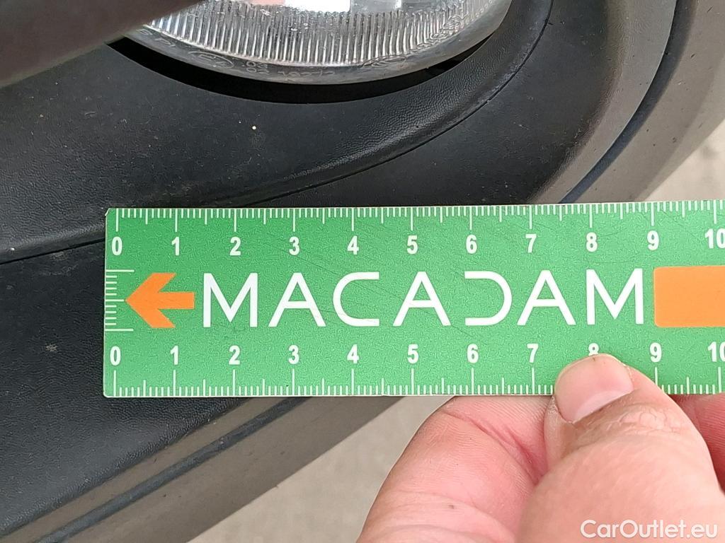  Citroen  C3  Société Feel 1.5 BlueHDI 100CV BVM5 E6dT #4