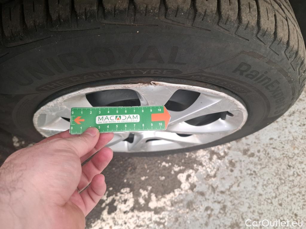  Citroen  C3  Feel Business 1.2 PureTech 80CV BVM5 E6d #24