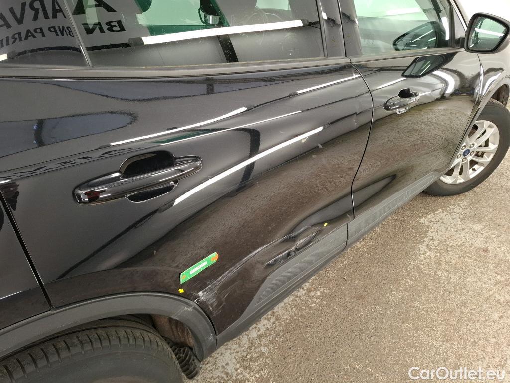  Ford  Kuga FORD  / 2019 / 5P / SUV 2.5 190 hybrid Flexifuel Pshift Titanium #1