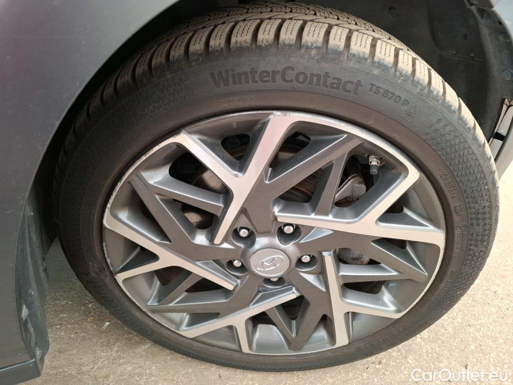  Hyundai  Konna HYUNDAI Kona / 2020 / 5P / SUV 1.6 HYBRID 141 EXECUTIVE HEV #35