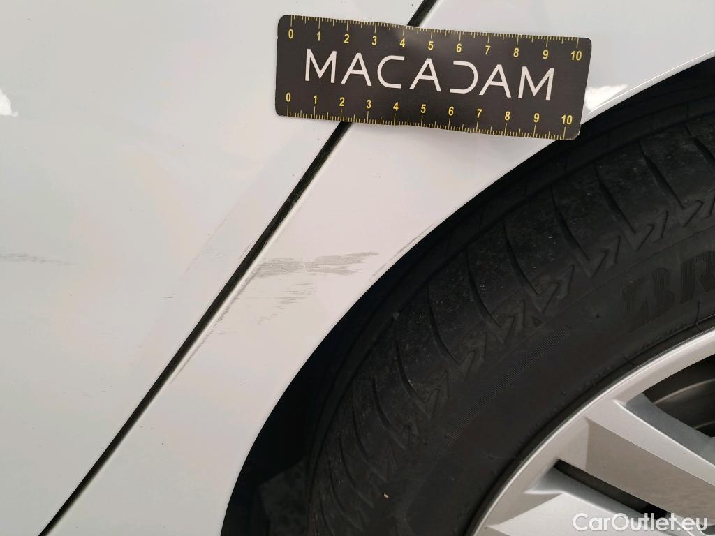  Renault  Clio  V Business 1.6 E-TECH Hybrid 140CV BVA6 E6d #19