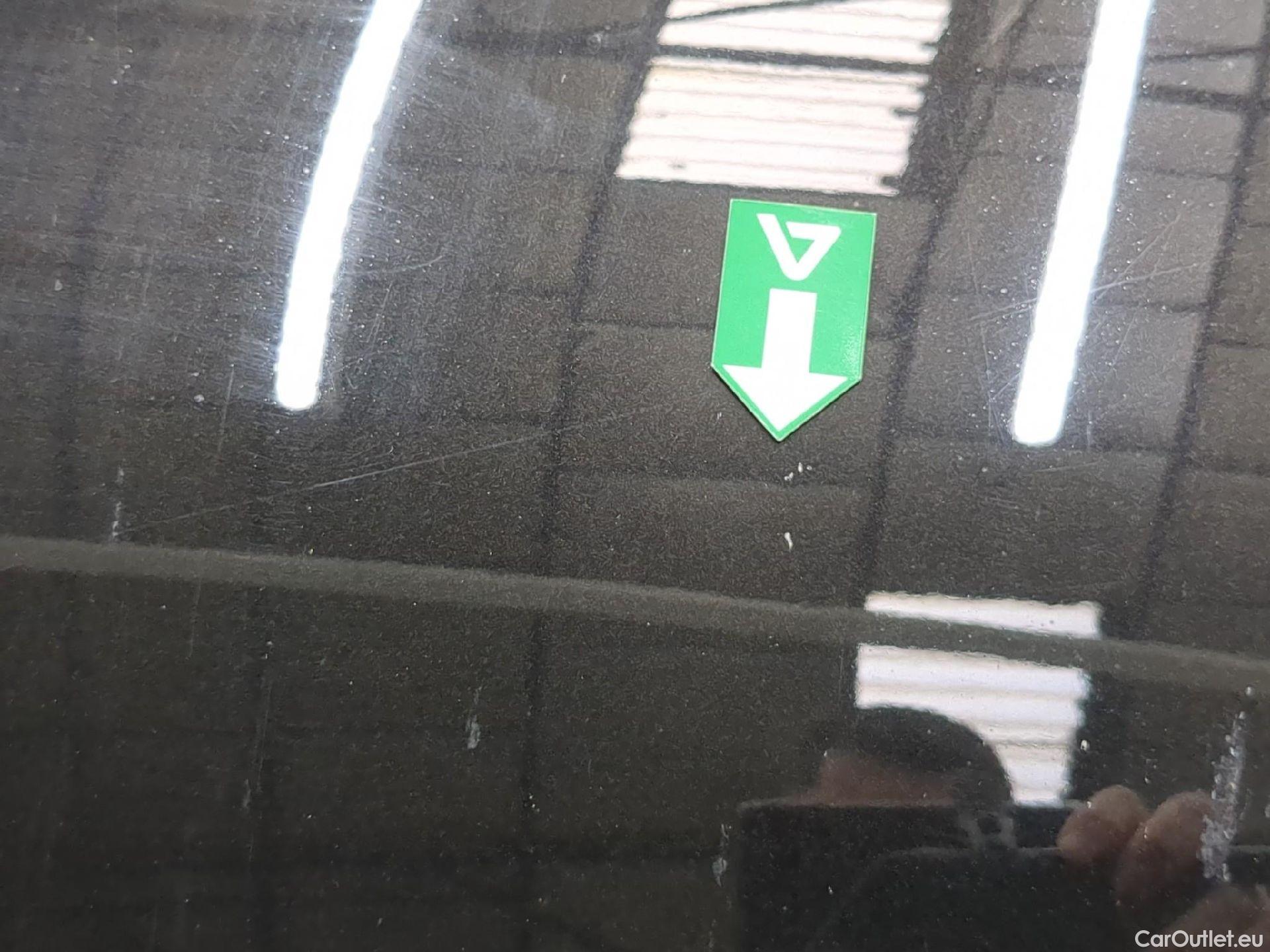  Nissan  Qashqai NISSAN  / 2021 / 5P / Crossover 1.3 MHEV 158ch Xtronic N-Style(SP) #15