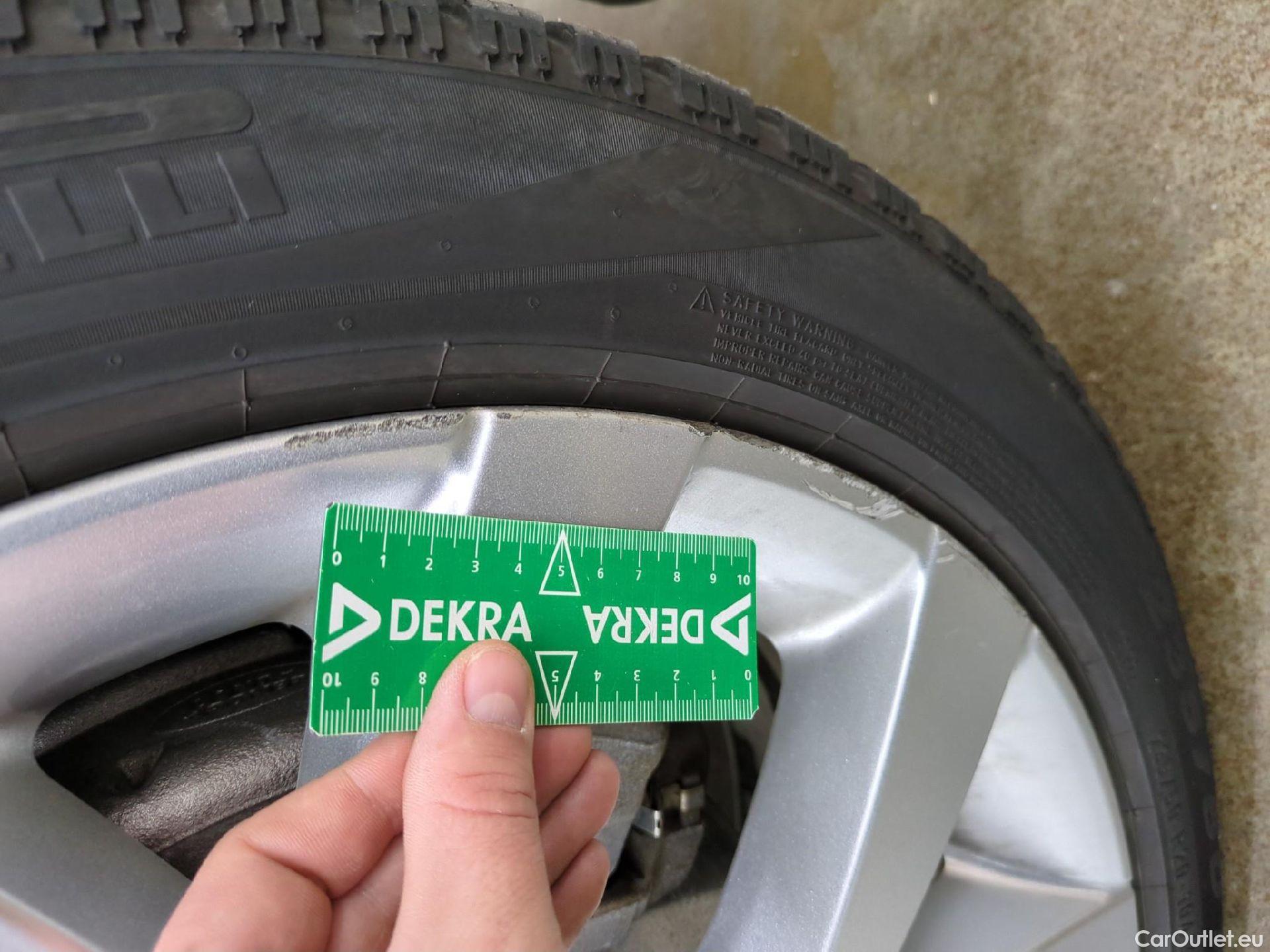  Land Rover  Range Rover Evoque LAND ROVER  / 2018 / 5P / SUV 1.5 P300e PHEV BVA 4WD SE #9