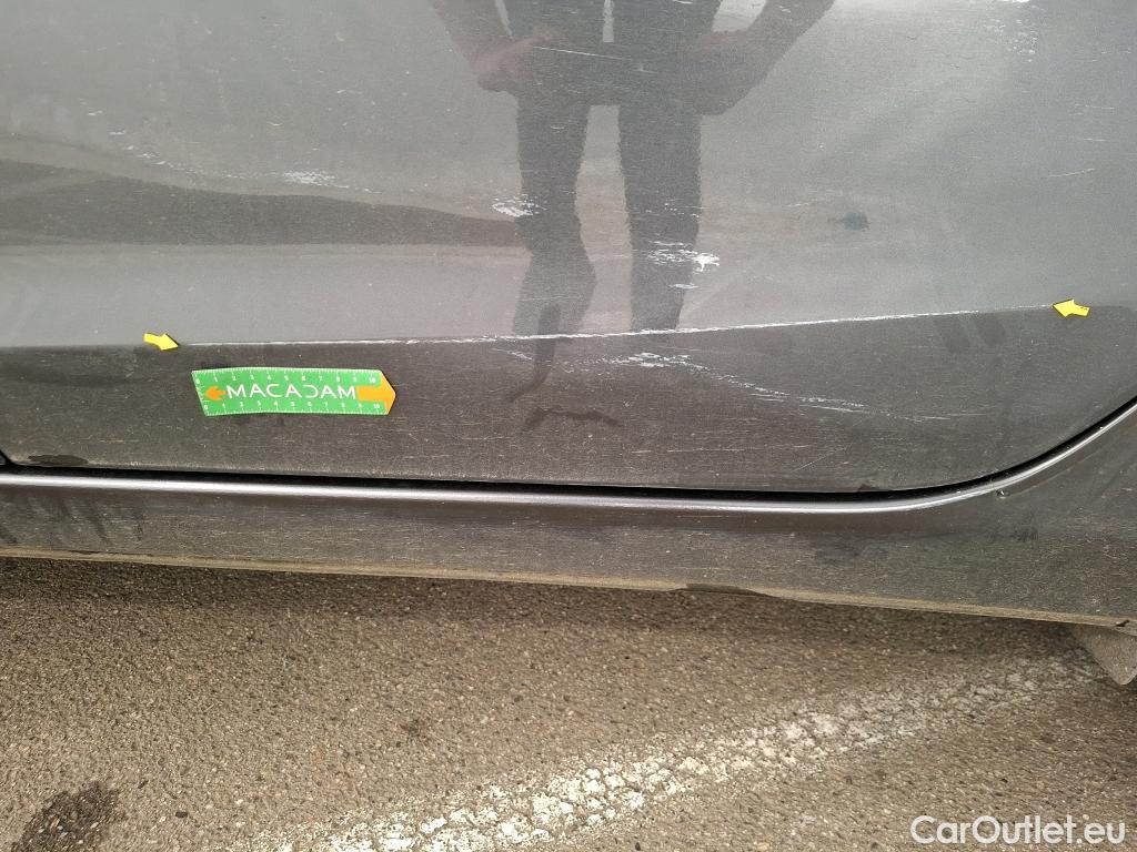  Land Rover  Discovery MAZDA Mazda6 / 2018 / 4P / Berline 2.2L Skyactiv-D 184 BVA Takumi #8