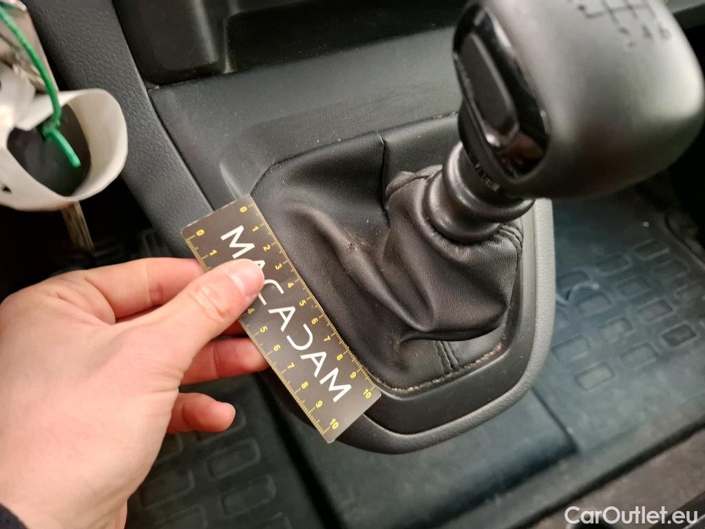  Peugeot  Expert PEUGEOT  / 2016 / 4P / Fourgon tôlé 1.5 BLUEHDI 120 S&S STANDARD PREMIUM #27