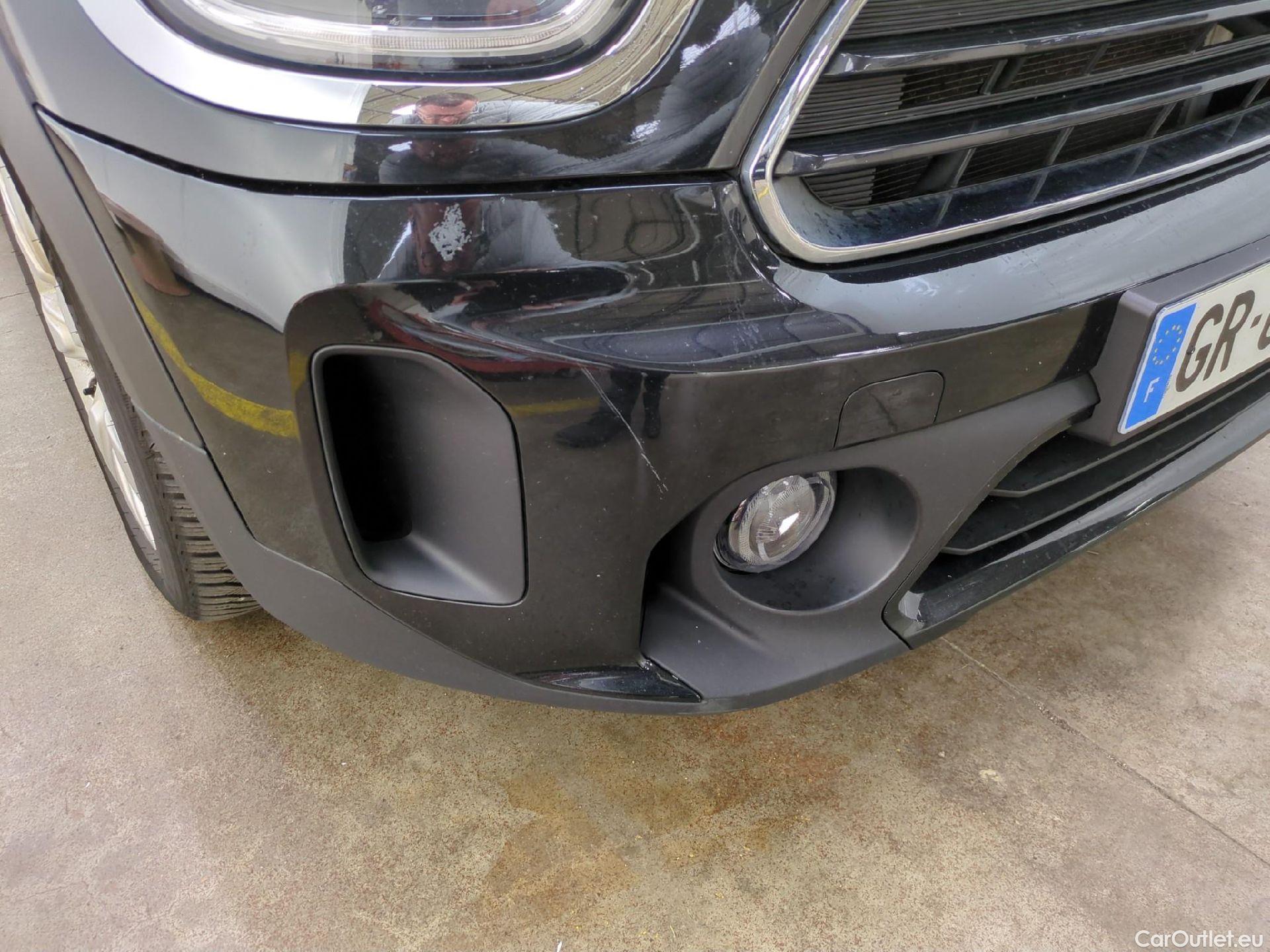  Mini  Countryman MINI  / 2020 / 5P / Crossover Cooper Essential 136 ch BVA7 #41