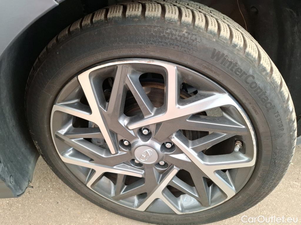  Hyundai  Konna HYUNDAI Kona / 2020 / 5P / SUV 1.6 HYBRID 141 EXECUTIVE HEV #42