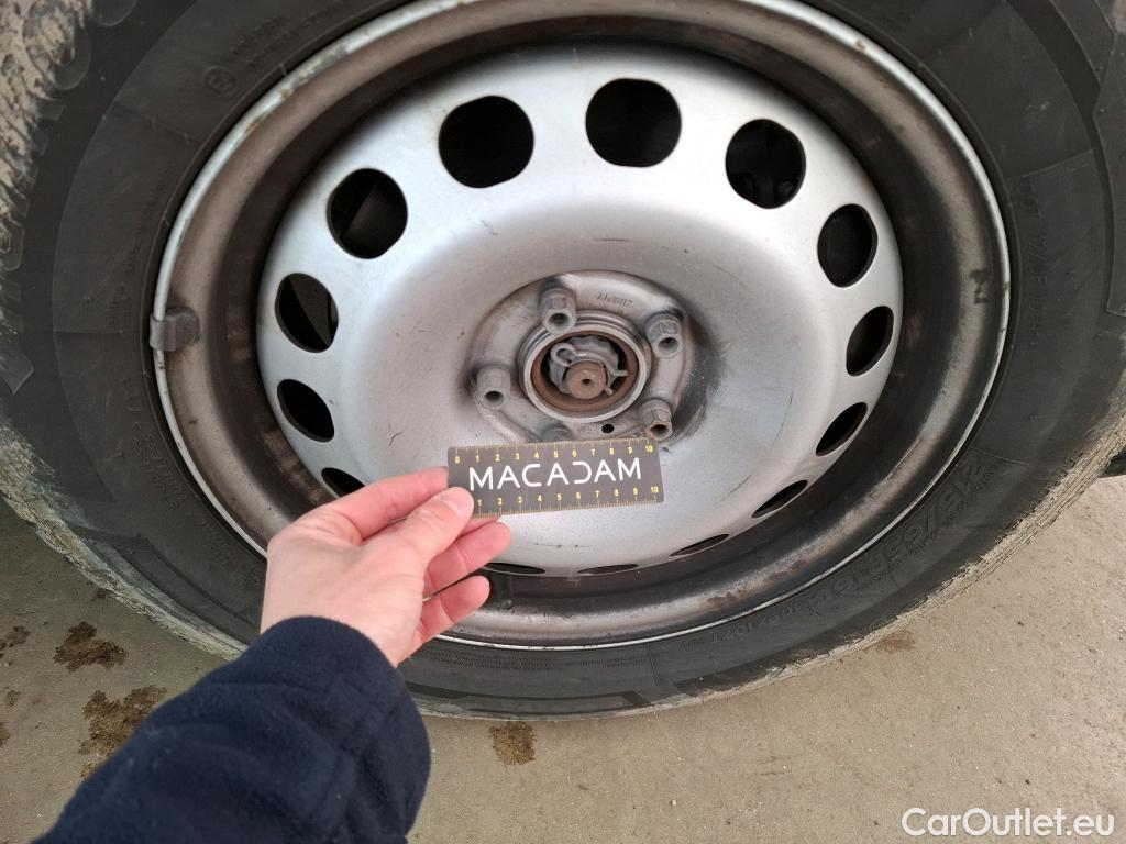  Peugeot  Expert PEUGEOT  / 2016 / 4P / Fourgon tôlé 1.5 BLUEHDI 120 S&S STANDARD PREMIUM #50