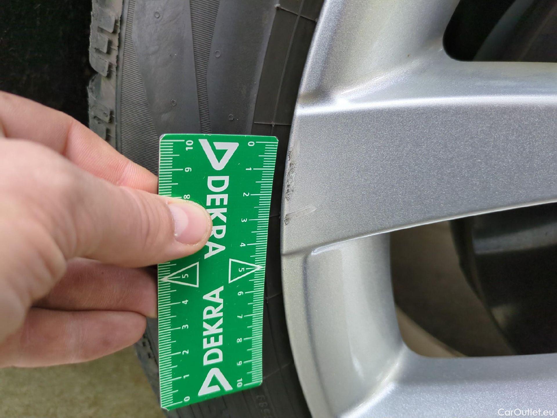  Land Rover  Range Rover Evoque LAND ROVER  / 2018 / 5P / SUV 1.5 P300e PHEV BVA 4WD SE #8