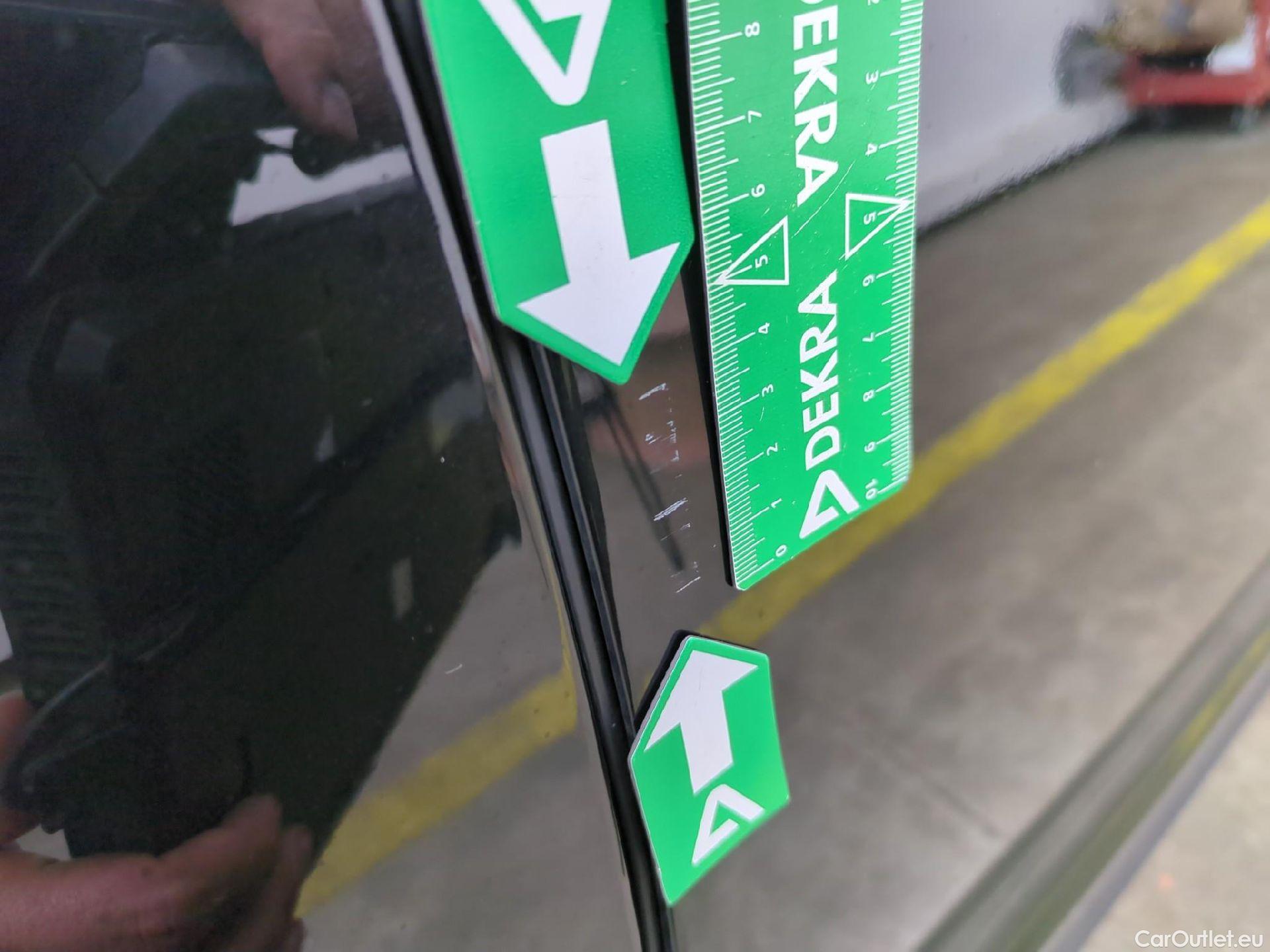  Mini  Countryman MINI  / 2020 / 5P / Crossover Cooper Essential 136 ch BVA7 #27