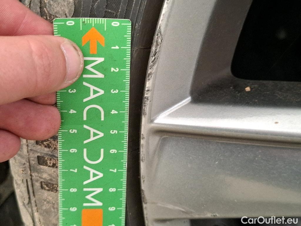  Land Rover  Discovery MAZDA Mazda6 / 2018 / 4P / Berline 2.2L Skyactiv-D 184 BVA Takumi #40