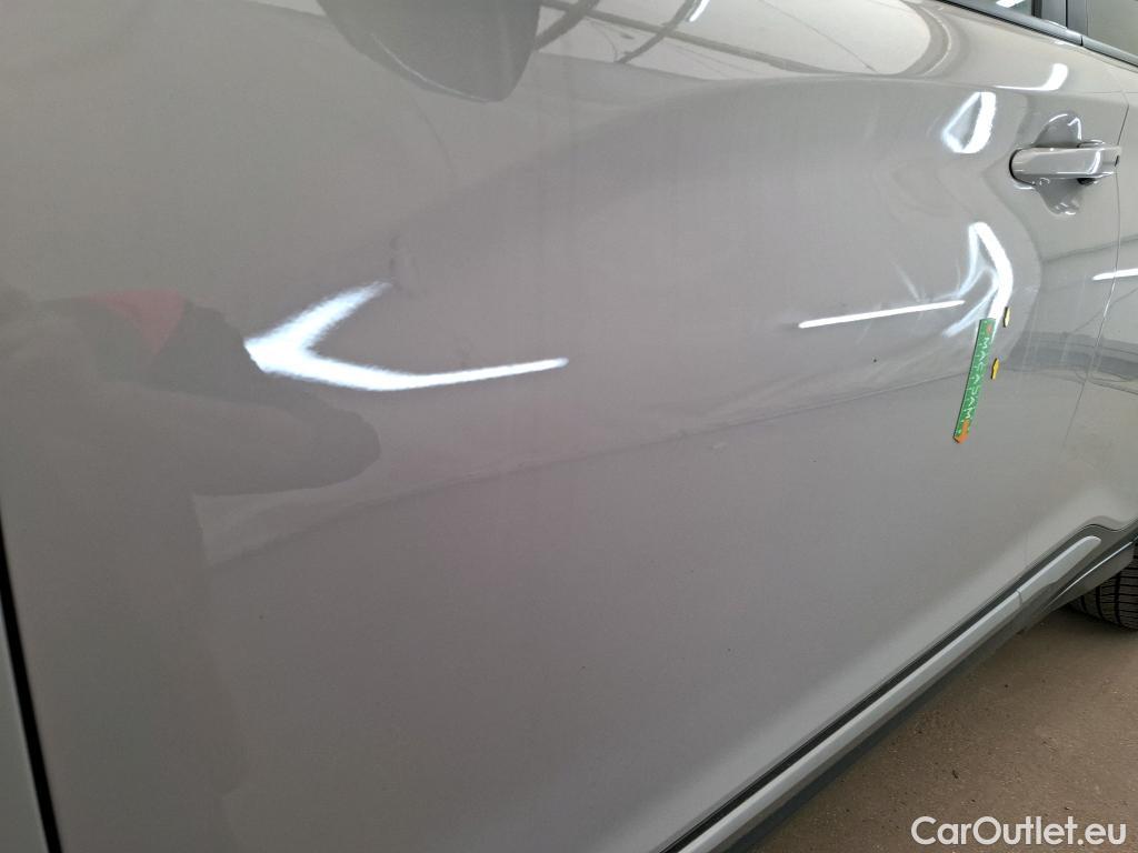  Hyundai  Konna HYUNDAI Kona / 2020 / 5P / SUV 1.6 HYBRID 141 EXECUTIVE HEV #45