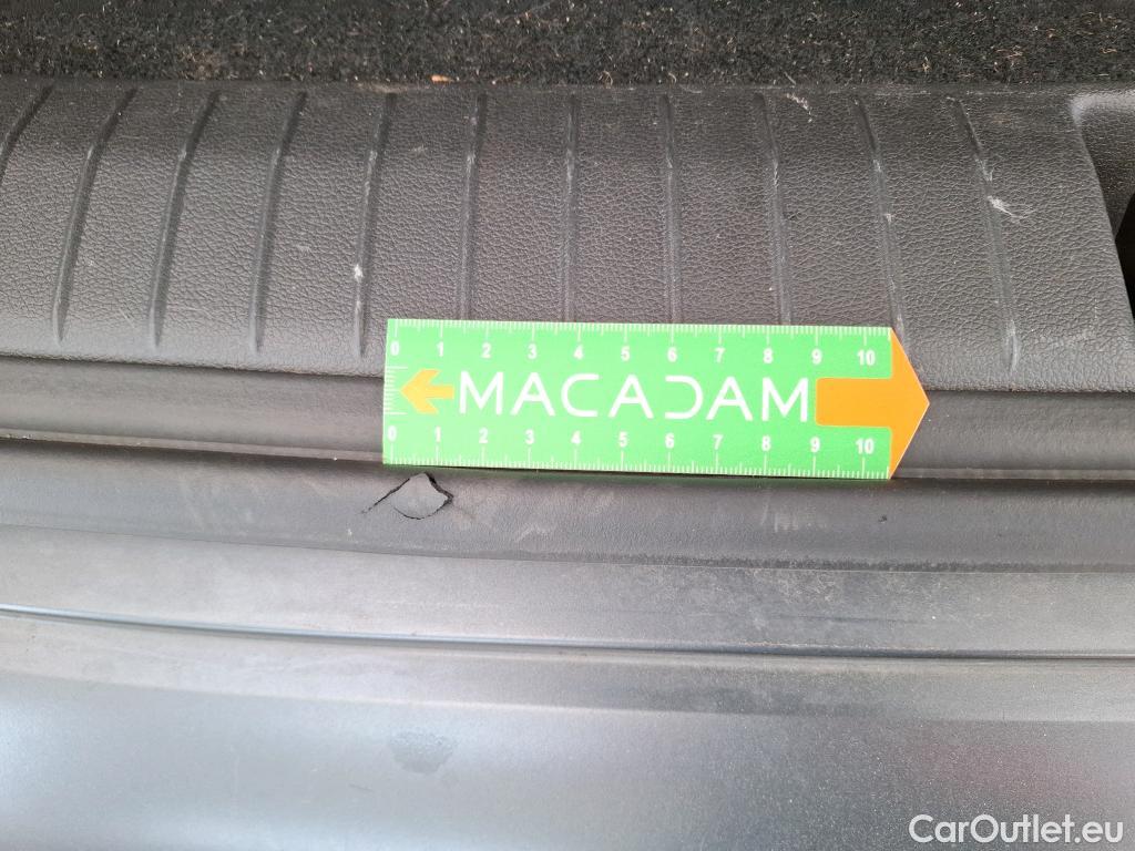  Hyundai  Konna HYUNDAI Kona / 2020 / 5P / SUV 1.6 HYBRID 141 EXECUTIVE HEV #33