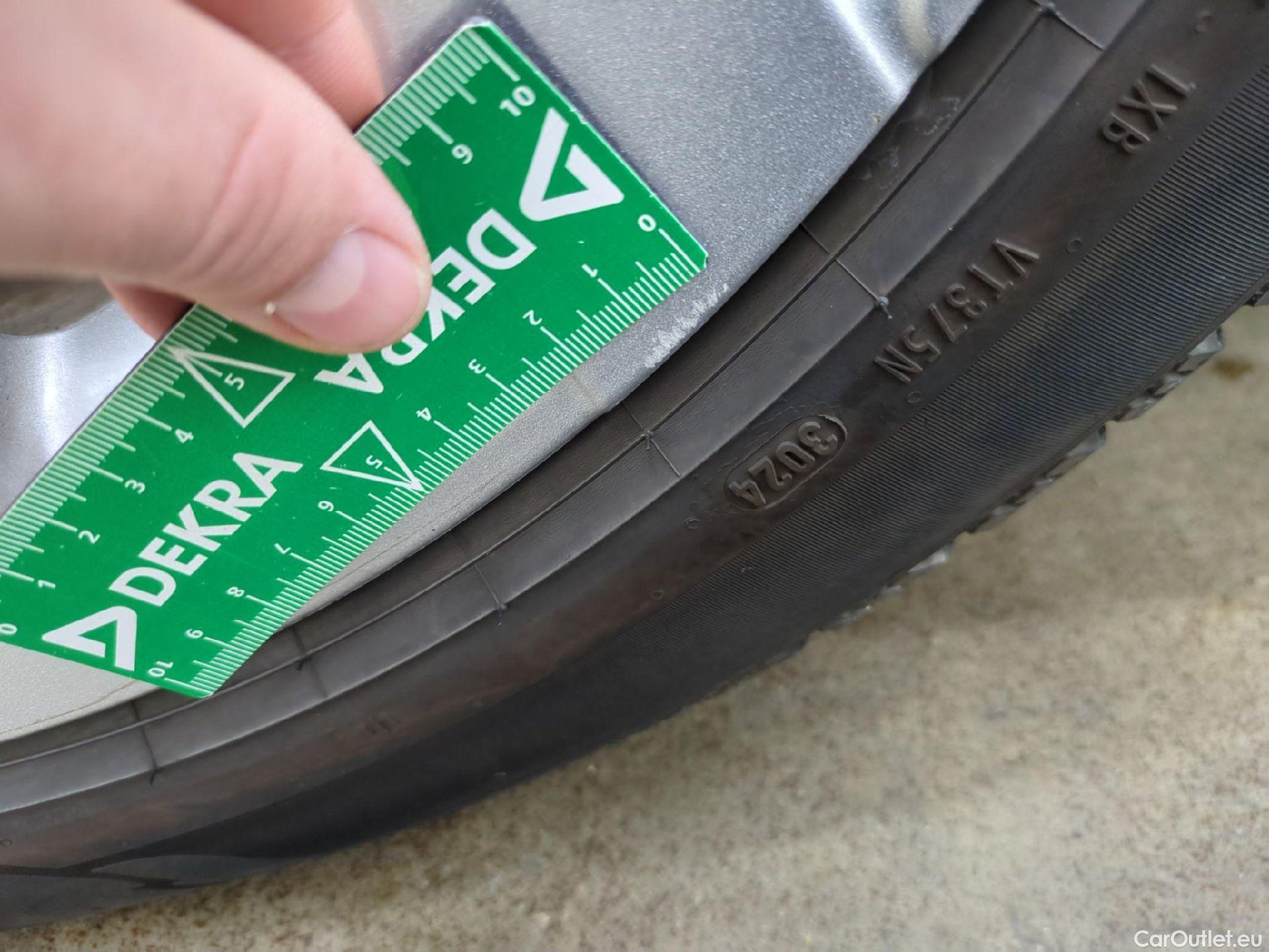  Land Rover  Range Rover Evoque LAND ROVER  / 2018 / 5P / SUV 1.5 P300e PHEV BVA 4WD SE #11