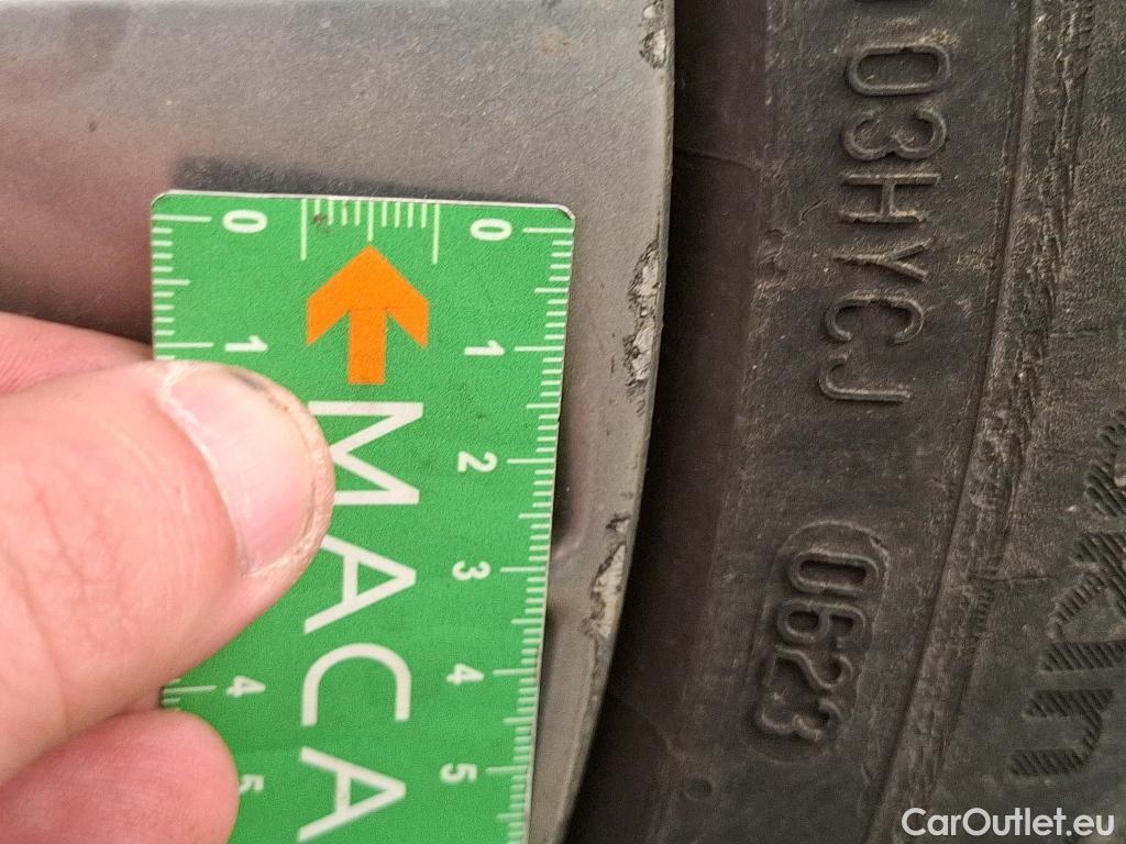  Land Rover  Discovery MAZDA Mazda6 / 2018 / 4P / Berline 2.2L Skyactiv-D 184 BVA Takumi #48