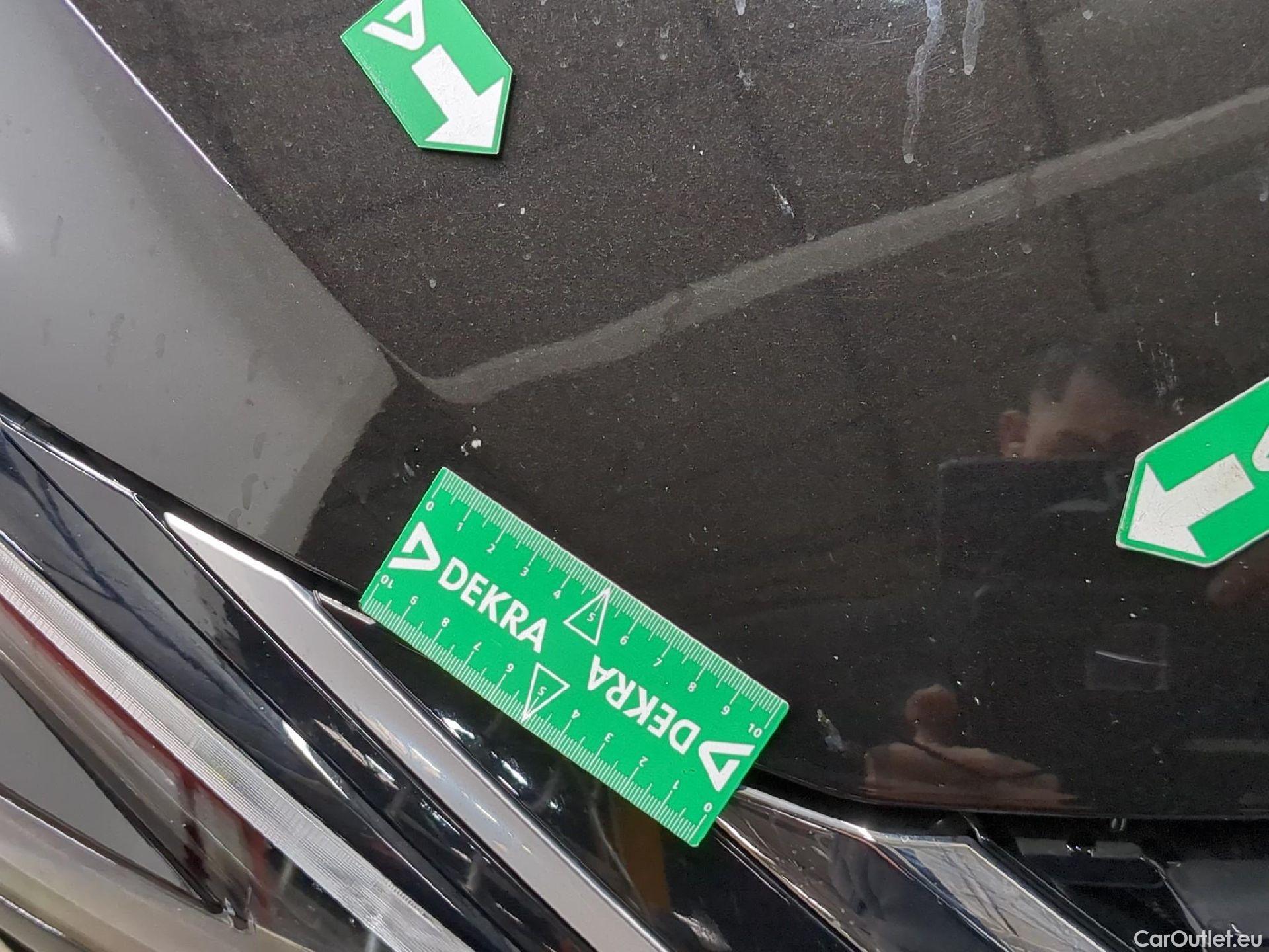  Nissan  Qashqai NISSAN  / 2021 / 5P / Crossover 1.3 MHEV 158ch Xtronic N-Style(SP) #18