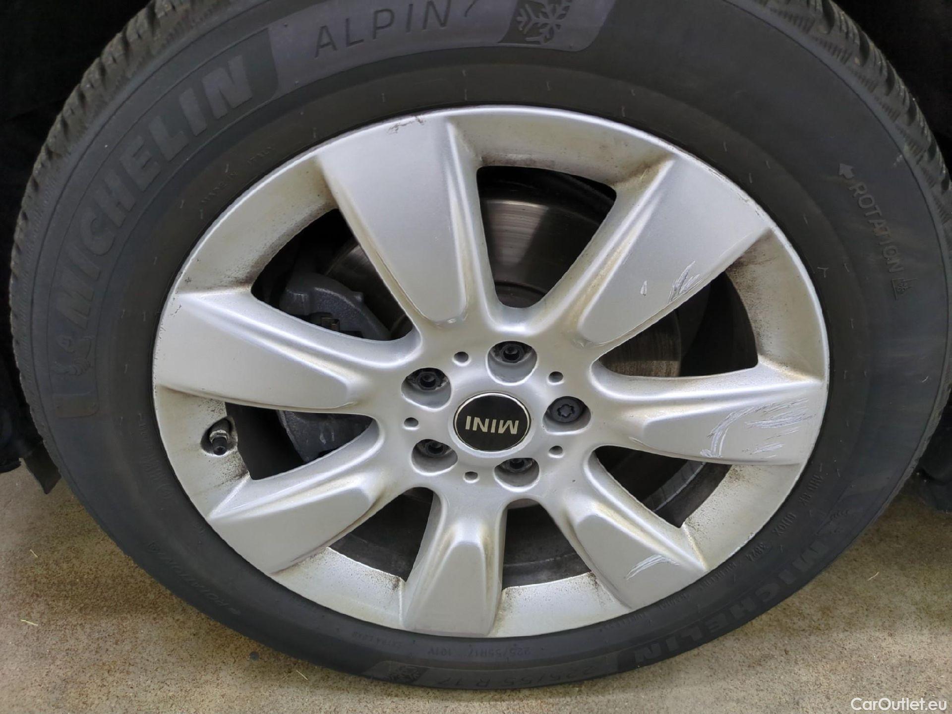  Mini  Countryman MINI  / 2020 / 5P / Crossover Cooper Essential 136 ch BVA7 #4