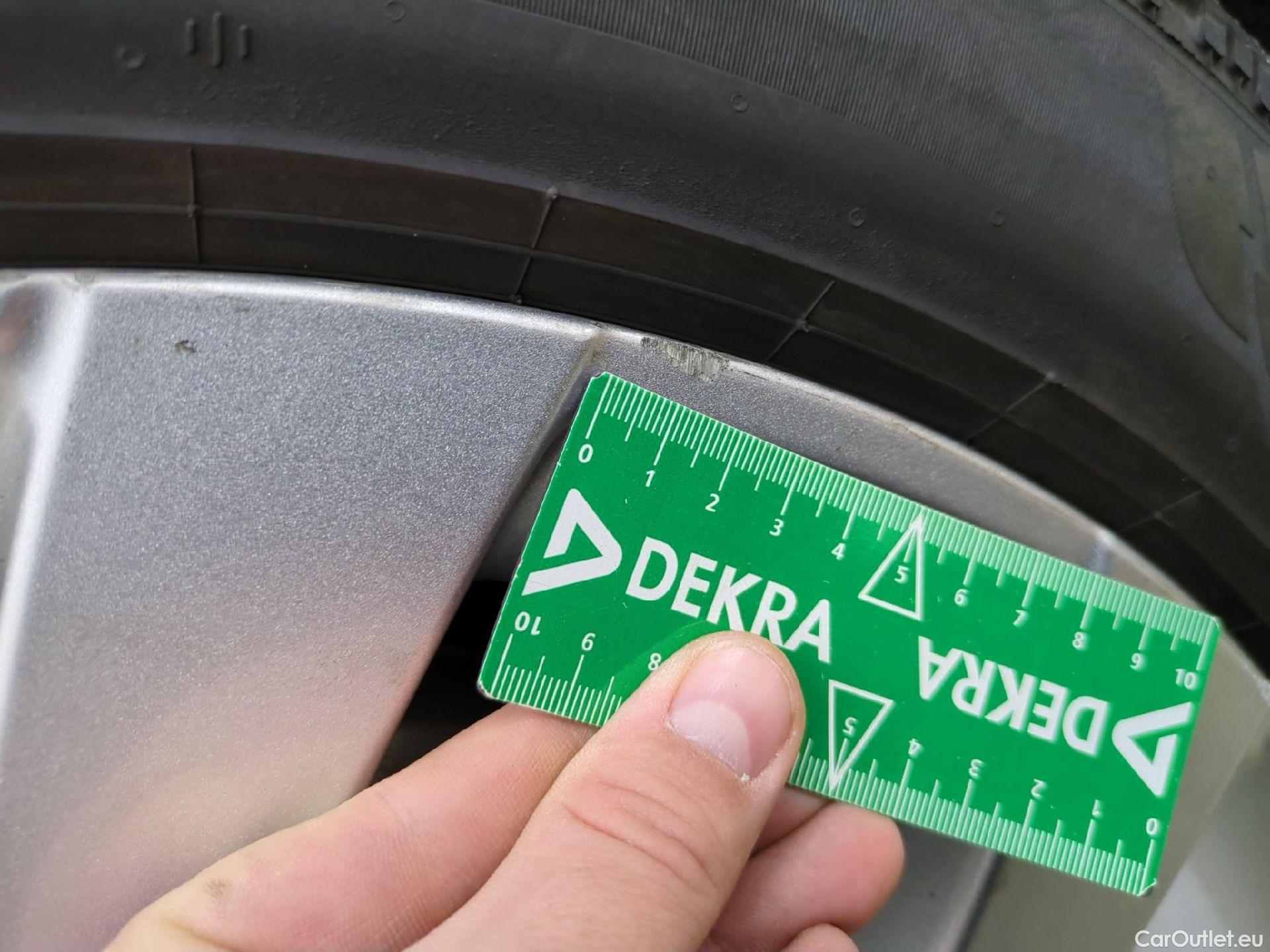  Land Rover  Range Rover Evoque LAND ROVER  / 2018 / 5P / SUV 1.5 P300e PHEV BVA 4WD SE #4