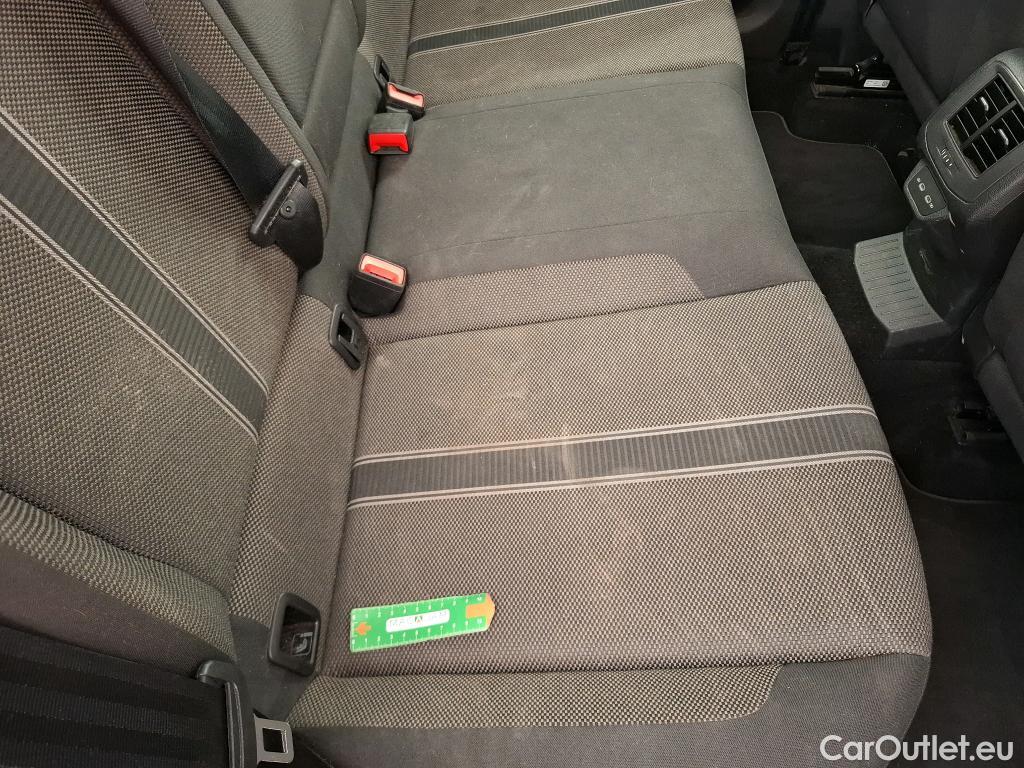  Volkswagen  T-ROC VOLKSWAGEN  / 2017 / 5P / SUV 1.5 TSI 150 EVO LOUNGE BUSINESS DSG7 #35