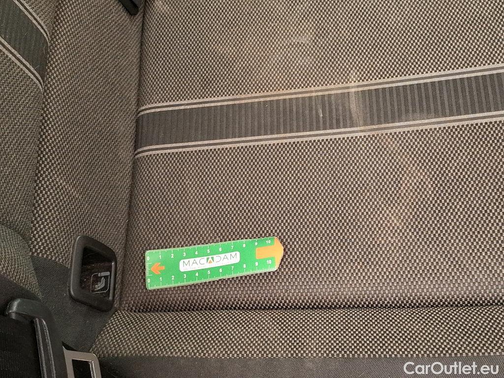  Volkswagen  T-ROC VOLKSWAGEN  / 2017 / 5P / SUV 1.5 TSI 150 EVO LOUNGE BUSINESS DSG7 #36