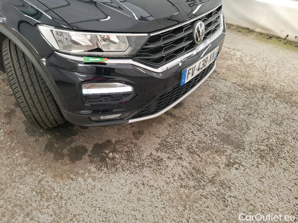  Volkswagen  T-ROC VOLKSWAGEN  / 2017 / 5P / SUV 1.5 TSI 150 EVO LOUNGE BUSINESS DSG7 #9