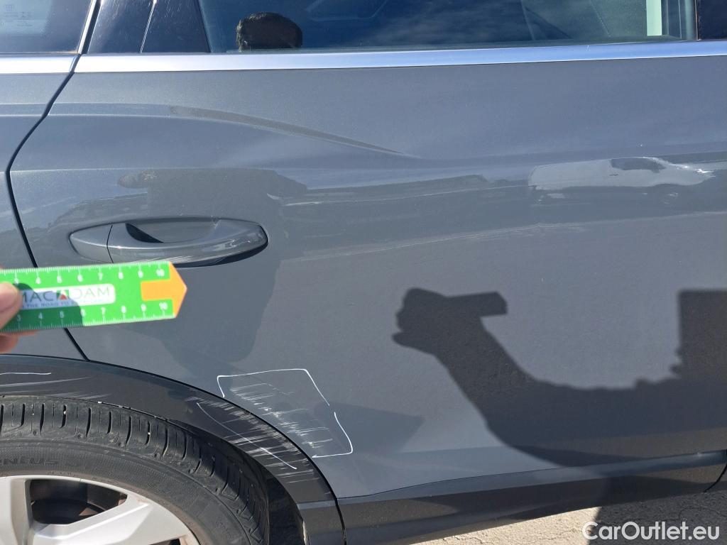  Audi  Q3 AUDI  / 2018 / 5P / todoterreno 40 TFSI 140kW S tronic Quattro Advanced #3