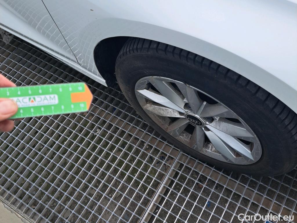  Audi  A3 AUDI  / 2020 / 5P / berlina con portón Sportback 30 TDI 85kW (116CV) #5