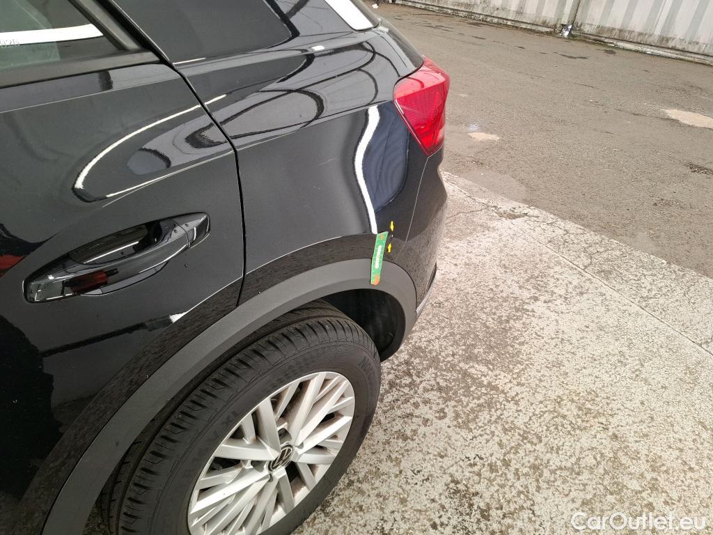  Volkswagen  T-ROC VOLKSWAGEN  / 2017 / 5P / SUV 1.5 TSI 150 EVO LOUNGE BUSINESS DSG7 #16