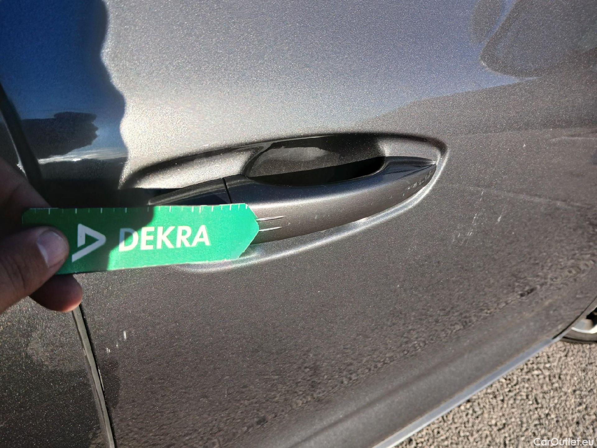  Citroen  C4 Picasso CITROEN  5p 2G monovolumen compac PureTech 96KW (130CV) S&S 6v Shine #40