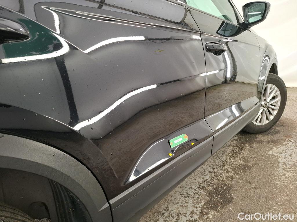  Volkswagen  T-ROC VOLKSWAGEN  / 2017 / 5P / SUV 1.5 TSI 150 EVO LOUNGE BUSINESS DSG7 #4