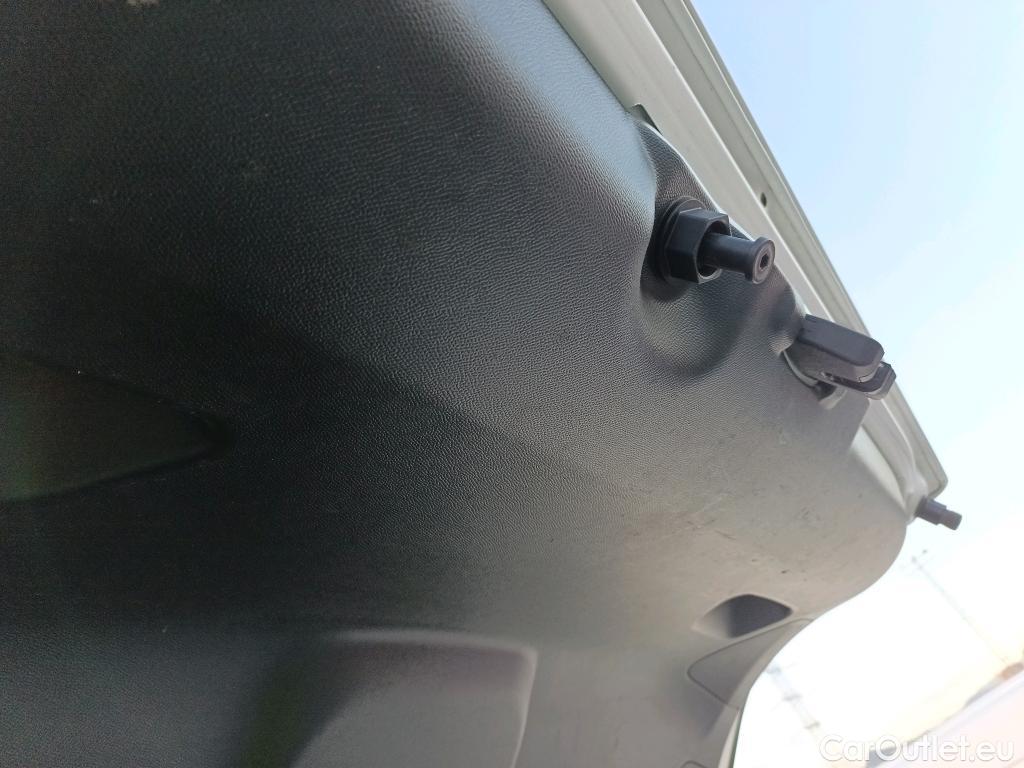  Citroen  DS3 DS DS 3 Crossback / 2018 / 5P / todoterreno PureTech 73 kW Manual PERFORMANCE LINE (AC) #6