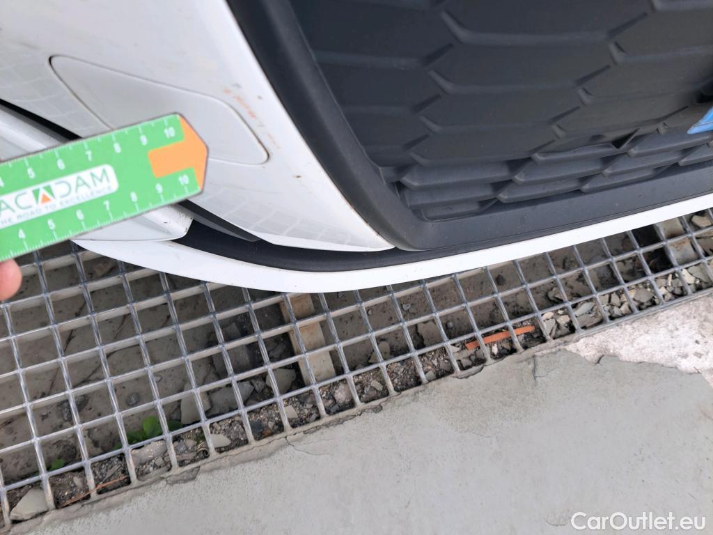  Audi  A3 AUDI  / 2020 / 5P / berlina con portón Sportback 30 TDI 85kW (116CV) #12