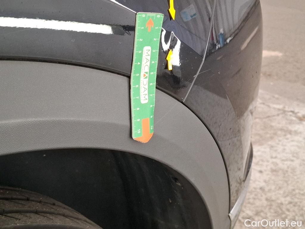  Volkswagen  T-ROC VOLKSWAGEN  / 2017 / 5P / SUV 1.5 TSI 150 EVO LOUNGE BUSINESS DSG7 #18