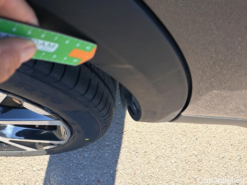  Citroen  C5 CITROEN  Aircross / 2018 / 5P / todoterreno BlueHdi 96kW (130CV) S&S Feel #26