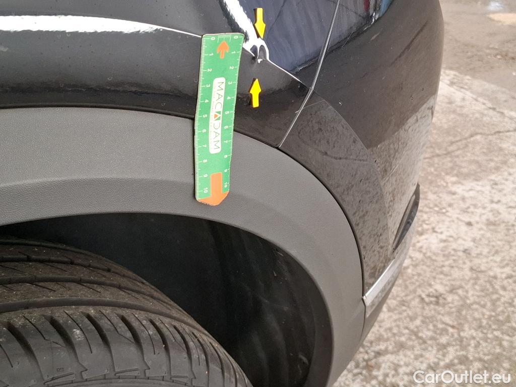  Volkswagen  T-ROC VOLKSWAGEN  / 2017 / 5P / SUV 1.5 TSI 150 EVO LOUNGE BUSINESS DSG7 #17