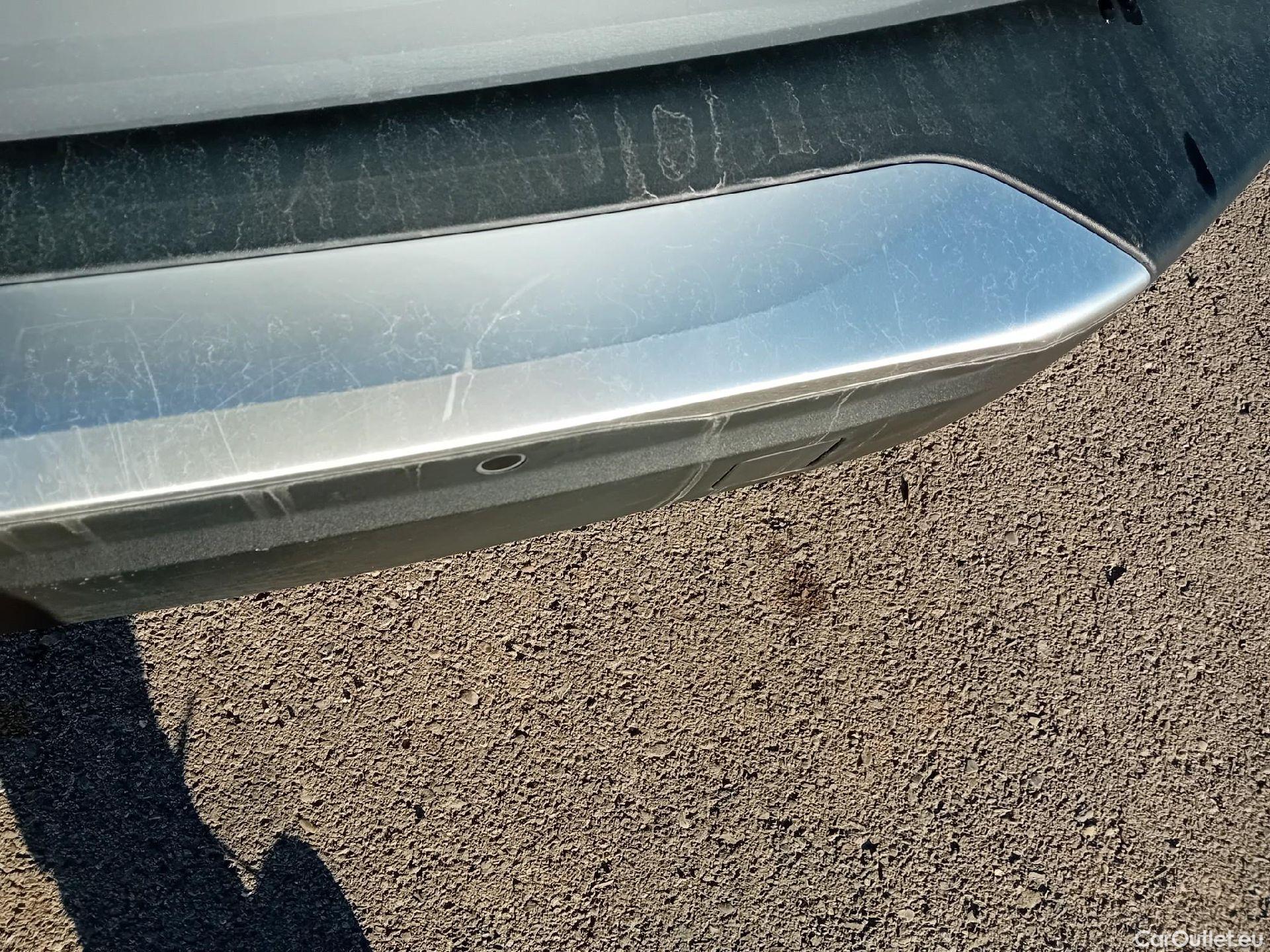  Peugeot  2008 PEUGEOT  / 2019 / 5P / todoterreno Active Pack BlueHDI 81kW (110CV) #13