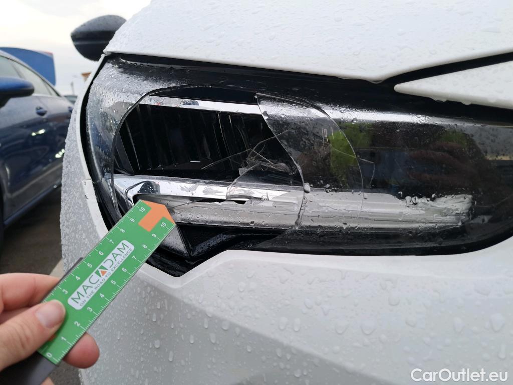  Opel  Corsa OPEL  1.2T XHL 74kW (100CV) Elegance #2