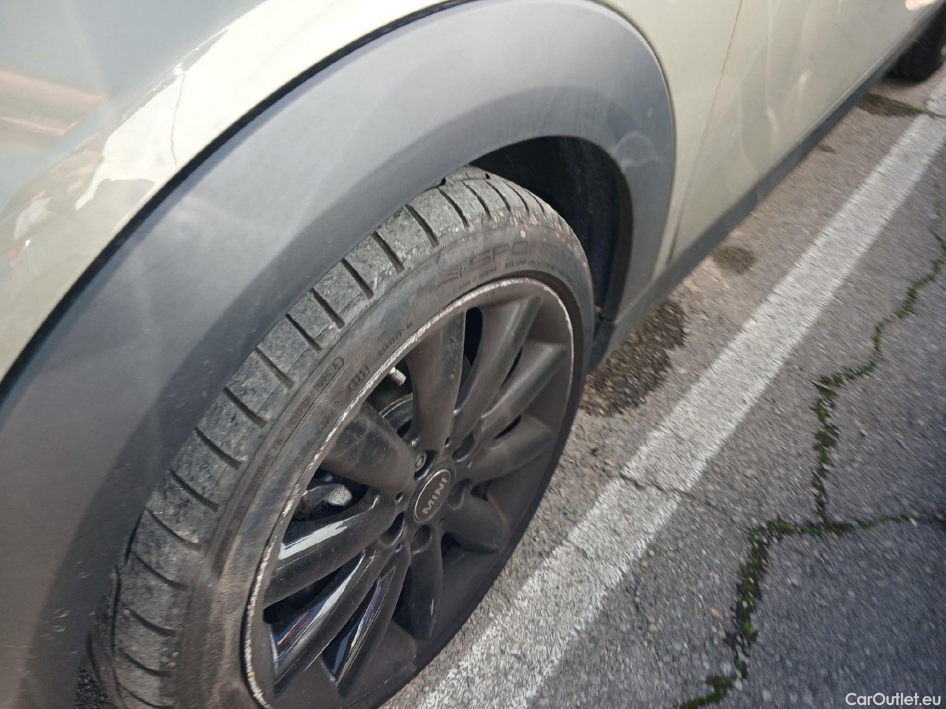  Mini  Cooper MINI MINI / 2014 / 3P / berlina con portón  #16