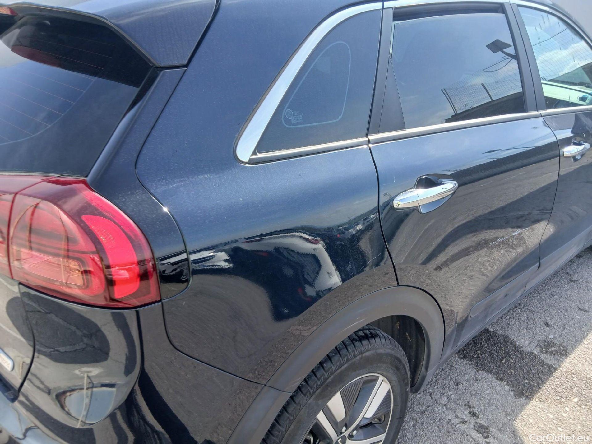  KIA  Niro KIA  / 2019 / 5P / crossover 1.6 GDi HEV 104kW (141CV) Drive #10