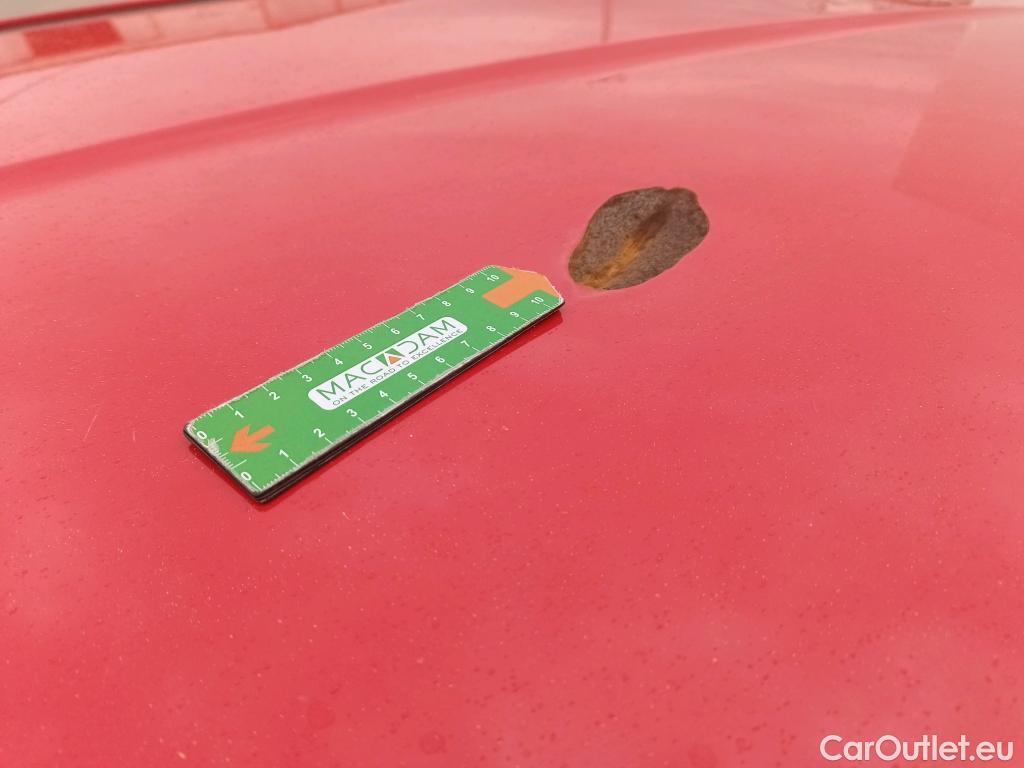  Hyundai  i10 HYUNDAI  / 2020 / 5P / berlina con portón 1.0 Klass #4