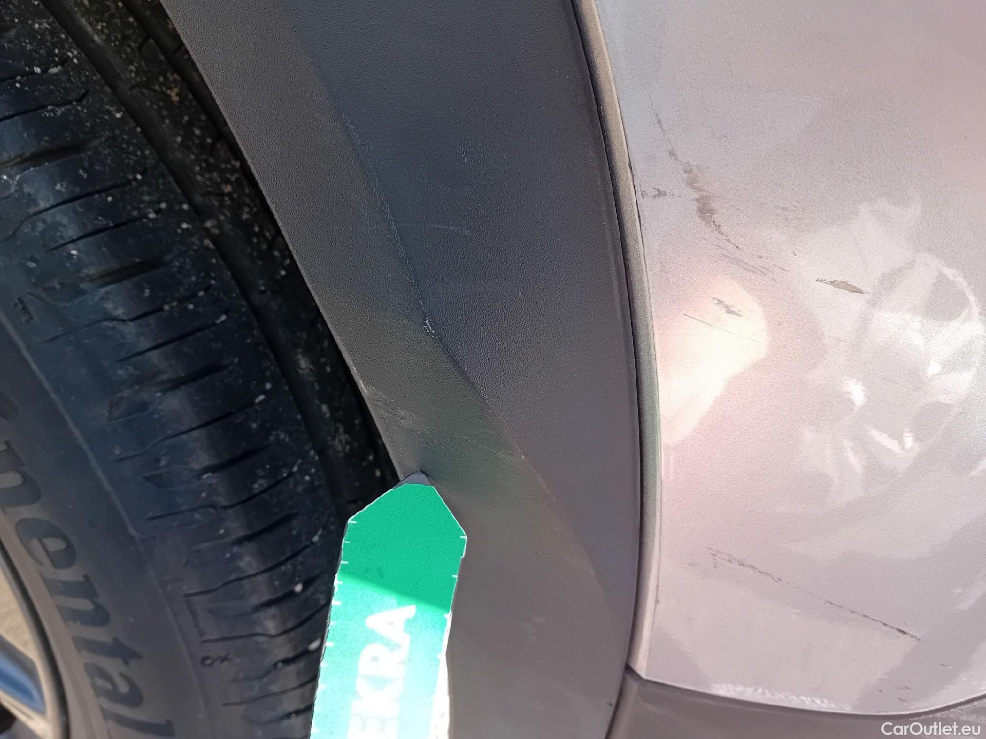  Peugeot  2008 PEUGEOT  / 2019 / 5P / todoterreno Active Pack BlueHDI 81kW (110CV) #10