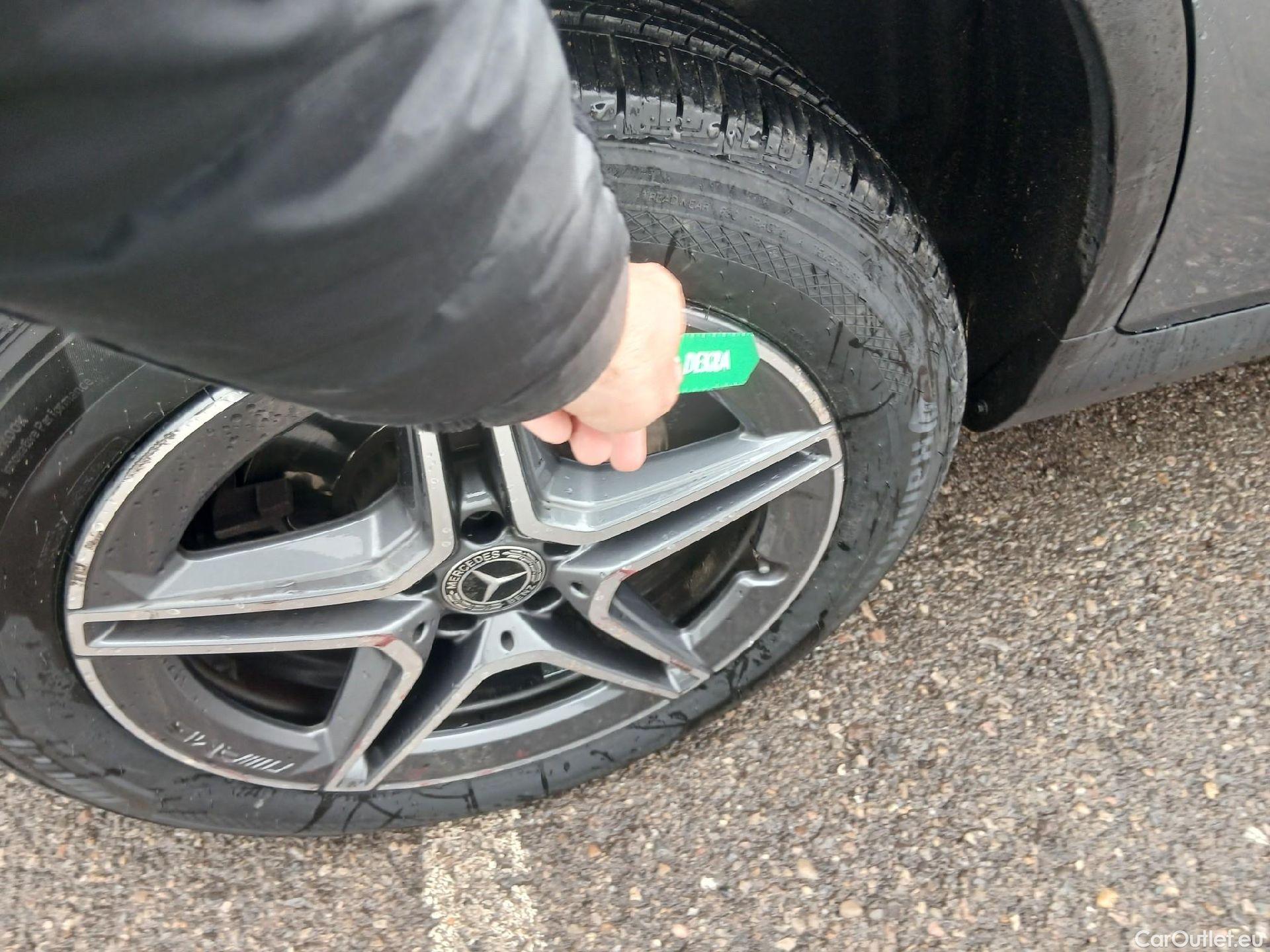  Mercedes  G-Klasee MERCEDES-BENZ Clase GLC / 2019 / 5P / todoterreno GLC 300 de 4MATIC #16