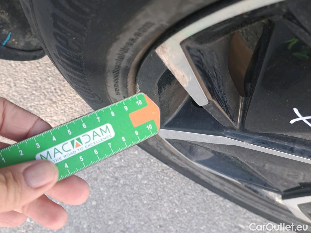  Hyundai   Ioniq HYUNDAI 5 / 2021 / 5P / todoterreno 73KWH 160KW Light RWD #8