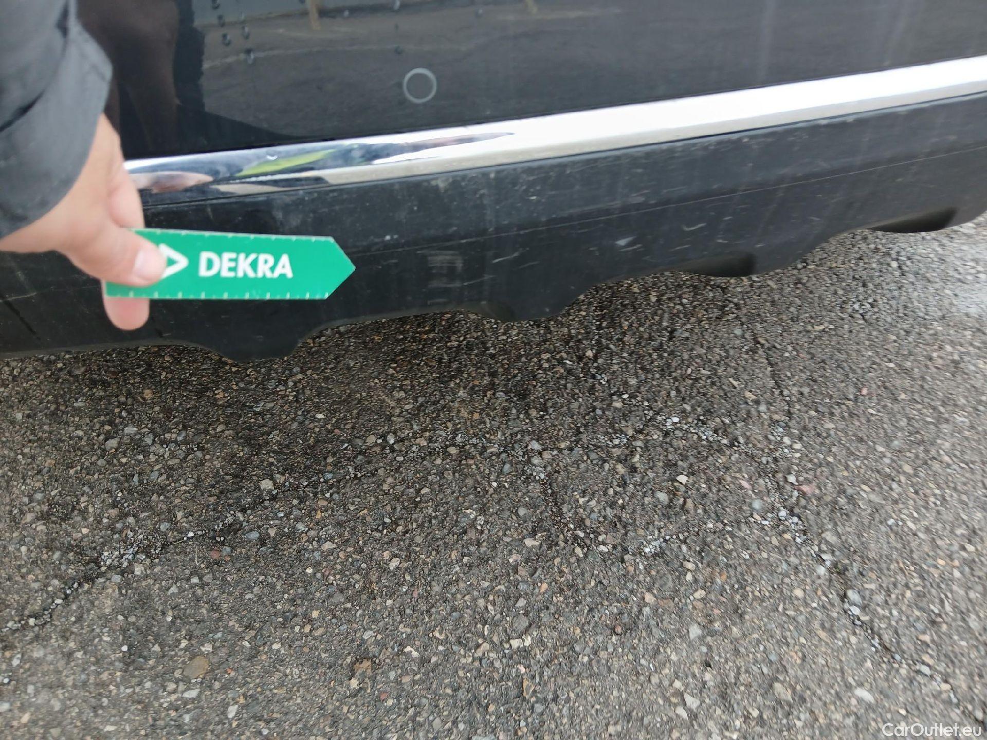  KIA  Sportage KIA  1.6MHEV Drive 100kW(136CV) 4x2(Crist Tintados)(CX) #30