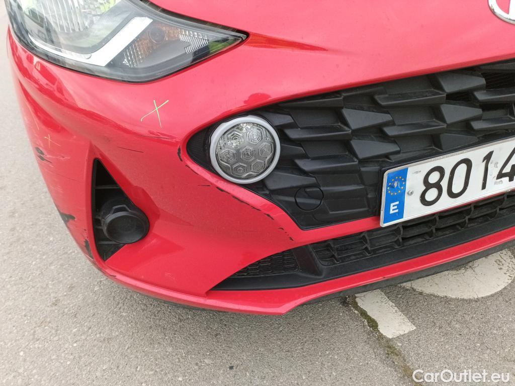  Hyundai  i10 HYUNDAI  / 2020 / 5P / berlina con portón 1.0 Klass #18