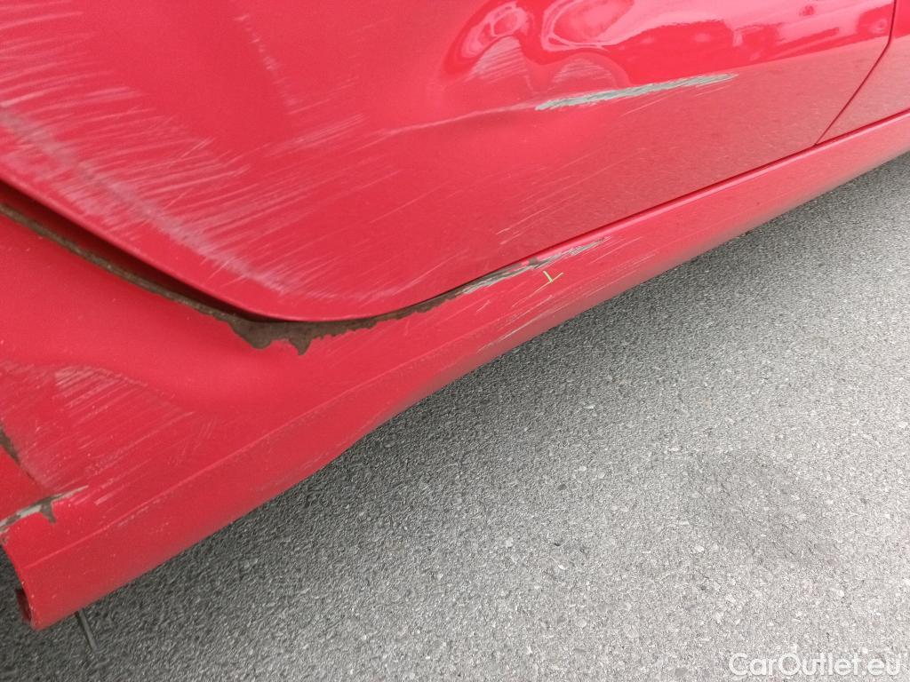  Hyundai  i10 HYUNDAI  / 2020 / 5P / berlina con portón 1.0 Klass #9