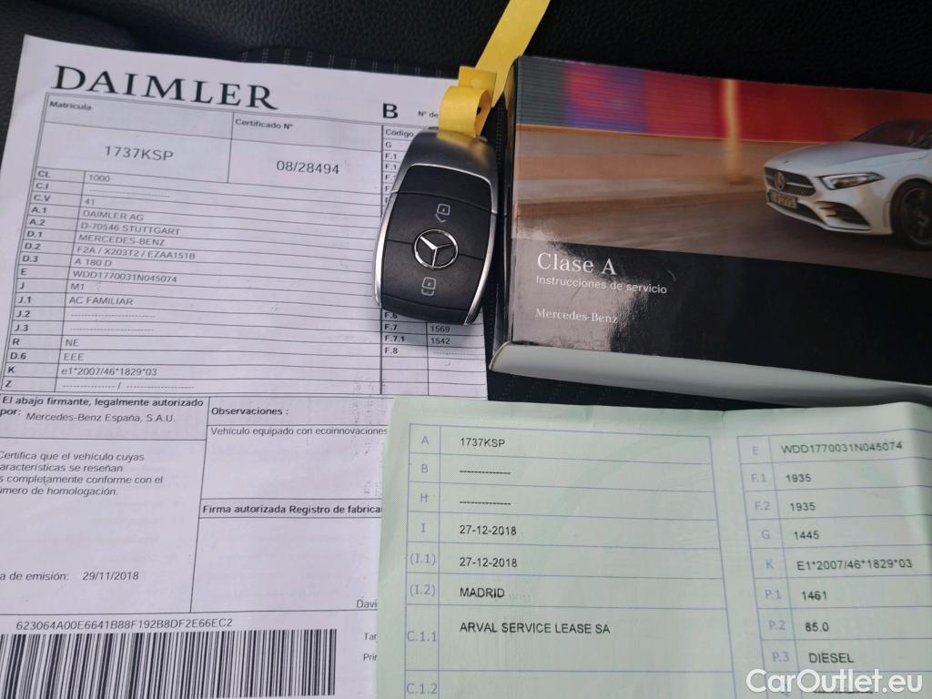  Mercedes  A-Klasse MERCEDES-BENZ Clase A / 2018 / 5P / berlina con portón A 180 d (AC) #5