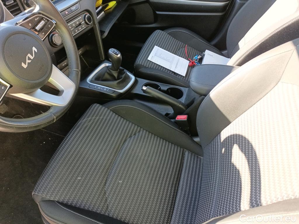  KIA  XCeed KIA  / 2019 / 5P / todoterreno 1.0 T-GDi Drive 88kW (120CV) #10