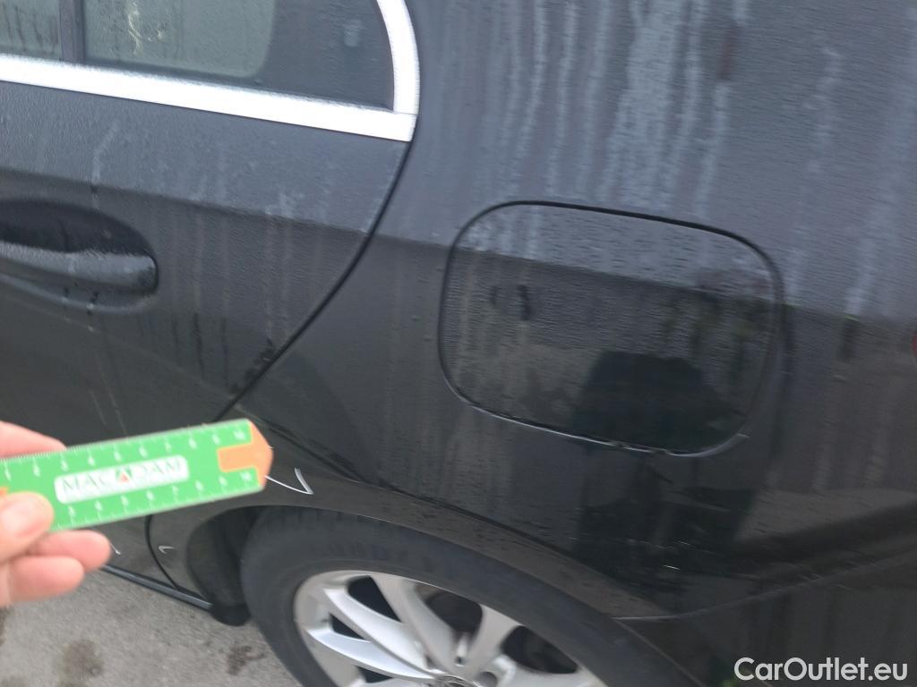  Mercedes  A-Klasse MERCEDES-BENZ Clase A / 2018 / 5P / berlina con portón A 180 d (AC) #8