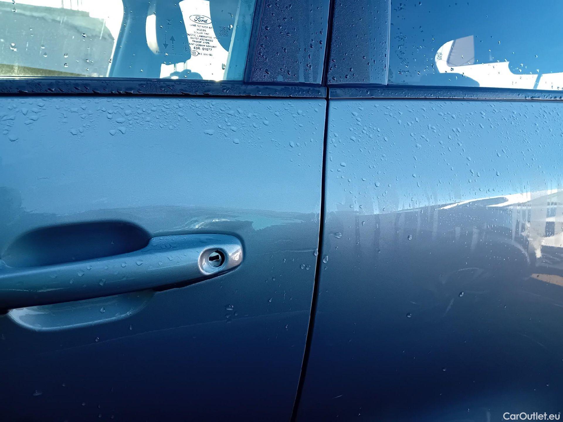  Ford  Kuga FORD  / 2019 / 5P / todoterreno ST-Line X 2.5 Duratec FHEV Auto #12